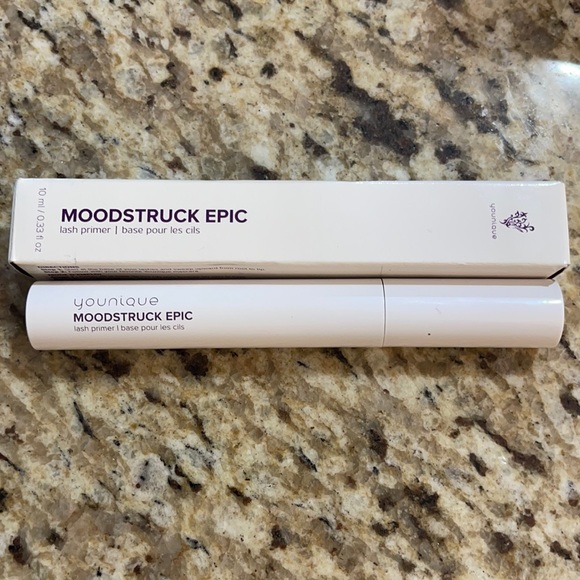 Younique Moodstruck Eye Lash Primer - Picture 1 of 1